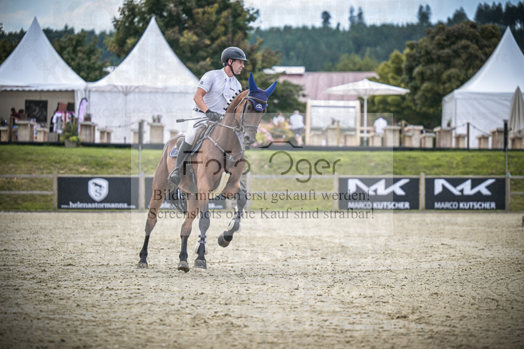 DOS_5655 | Entdecke hochwertige Reitturnierfotos von Foto Oger. Professionell, emotional und authentisch – jetzt Lieblingsmomente im Shop bestellen.Deutschlandweite Turnierfotografie. - Realisiert mit Pictrs.com
