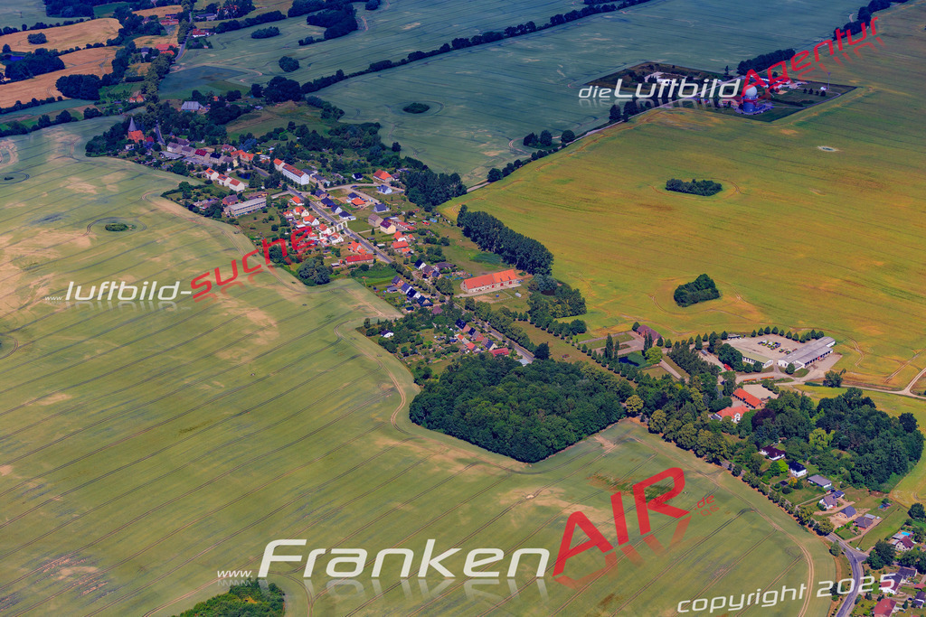 aktuelles Luftbild von Elmenhorst Kalkhorst - Luftaufnahme wurde 2018 von https://frankenair.de mittels Flugzeug (keine Drohne) erstellt.