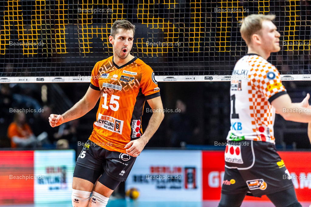 2024-00111617-Bundesliga-BR-Volleys-Haching-München |  16.11.2024; Berlin Foto: Gerold Rebsch - www.beachpics.de