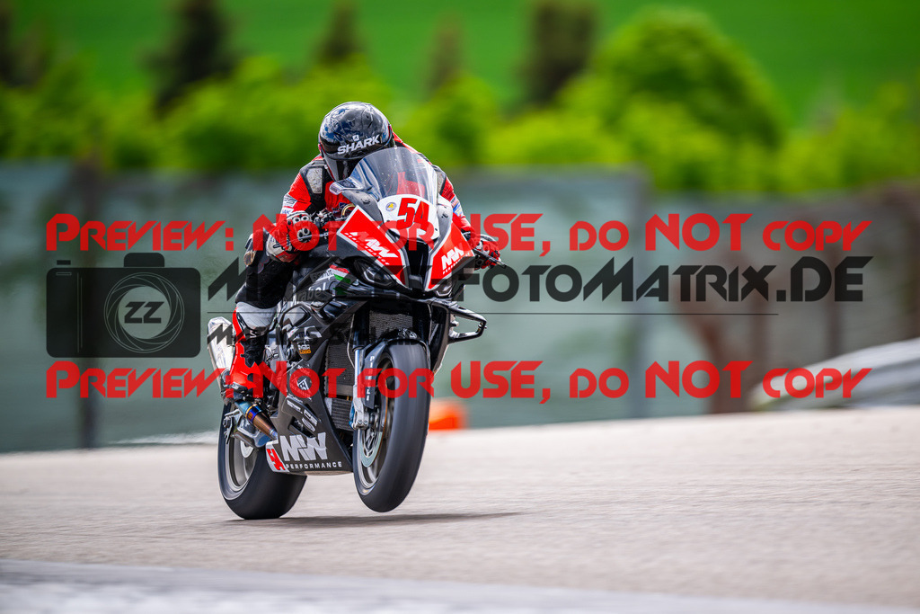 MaZZes_FotoMatrix_240505_6007705_2439 | STK1000