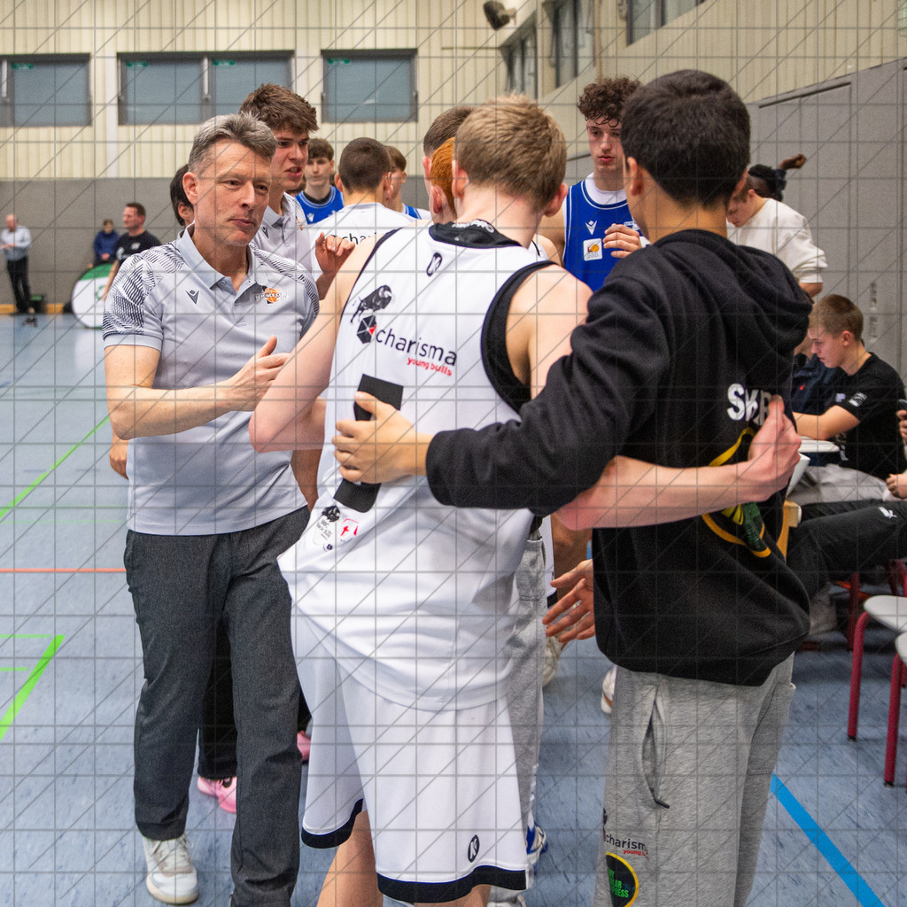 JBBL PlayOffs Nord 25/26 | Spieltag 16 | Charisma Young Bulls vs. Sience City Jena | 13.03.26: JBBL PlayOffs Nord 25/26 | Spieltag 16 | Charisma Young Bulls vs. Sience City Jena / Osnabrück / Deutschland  //   CREDIT:www.bullenfotos.de, Martin König, Hörner Weg 40, D-49078 Osnabrück, +4917663732967 // Nutzung und Weitergabe nur zu den vereinbarten Zwecken. Presseanfragen an Ersteller. Alle Rechte beim Ersteller. Honorierung nach MFM. - Realisiert mit Pictrs.com