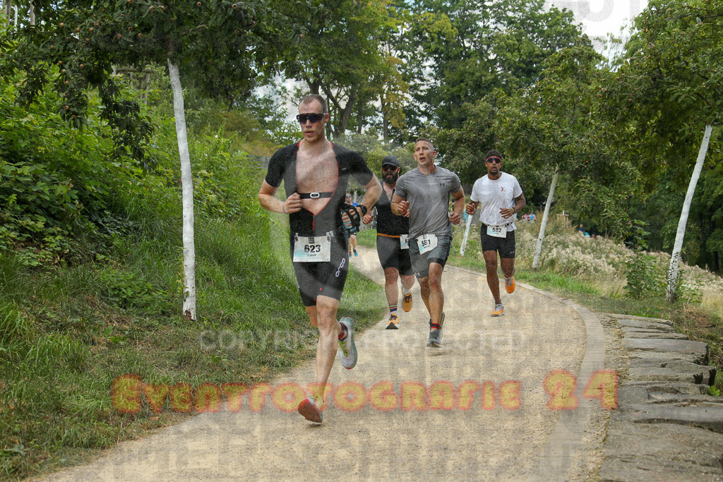 250824_1420_EX1_5906 | Sportfotografie im Rhein-Sieg Kreis, Köln, Bonn, NRW, Rheinland Pfalz, Hessen, etc. Unser Tätigkeitsfeld umfasst den Laufsport vom Volkslauf über den Marathon, Duathlon, Triathon bis zum Ultralauf wie Kölnpfad Ultra oder Schindertrail.