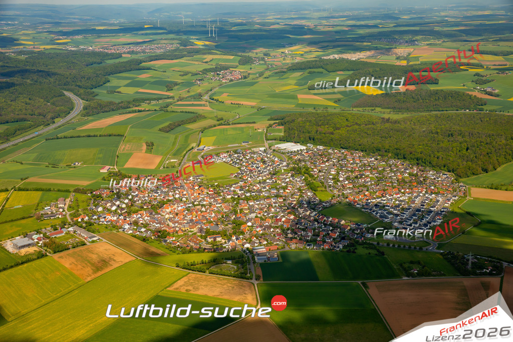 Das Luftbild zeigt :  Waldbrunn - Die Luftaufnahme wurde 2024 vom UL-Flugzeug aus erstellt ( keine Drohne ) - Hochauflösende Luftaufnahme - Für grossformatige Ausdrucke geeignet. Die Geschenkidee !Mit Lizenz und Bildrechte bestellbar
