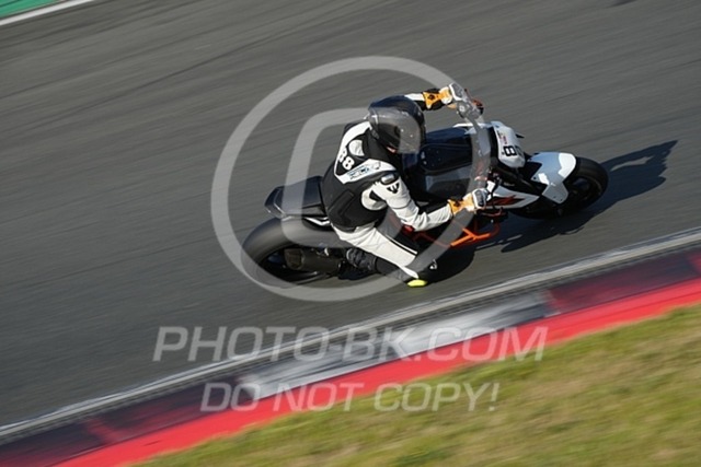 2024_08_15_PBK_12390 | Sportfotografie; SlowMotion; Video; Rennstrecke; Hafeneger; Speer; Racing; RSE; BMW; CBO; Trackday; Motorsportarena; Hockenheimring; Brno; Most; Barcelona; Valencia