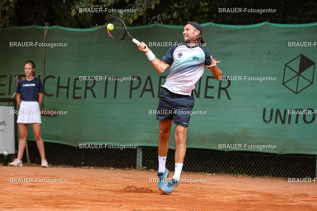 HTC Blau-Weiß Krefeld - LTTC Rot-Weiß Berlin  | Krefeld, Deutschland 21.07.2023, Gero Kretschmer (HTC Blau-Weiß Krefeld) gegen Nino Ehrenschneider (LTTC Rot-Weiss Berlin) ,

bei der 2. Tennis Bundesliga Nord Begegnung zwischen HTC Blau-Weiß Krefeld und LTTC Rot-Weiß Berlin am 21.07.2023 in Krefeld.

(Foto: BRAUER-Fotoagentur)
 
