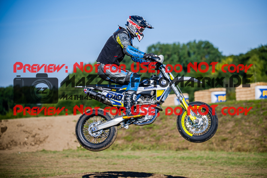 MaZZes_FotoMatrix_220904_2817 | S3