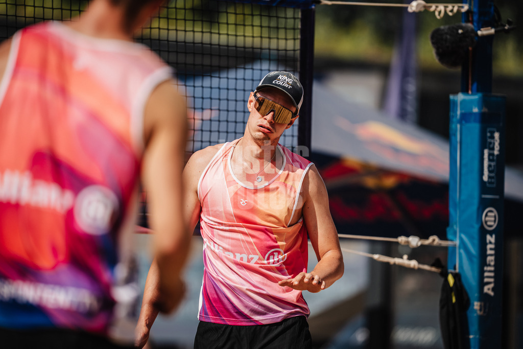 Beachvolleyball | Männer | Allianz German Beach Tour 2025 | Tourstop Berlin | 16.08.2025 | Robin Sowa ärgert sich