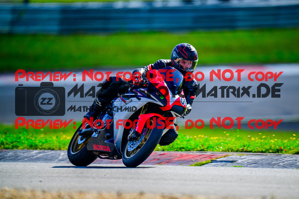 MaZZes_FotoMatrix_240911_6007705_9098 | GRUEN