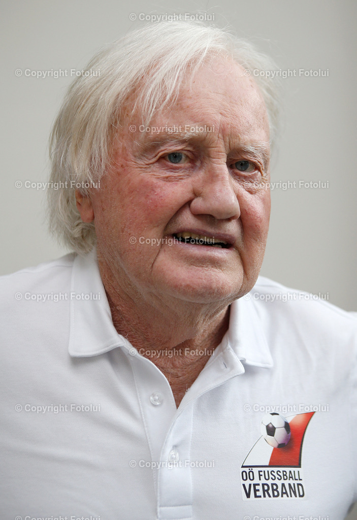 GRUPPENOBMAENNER_23 | bilder, linz, photo, foto, fussball, sport, fotolui, bundesliga