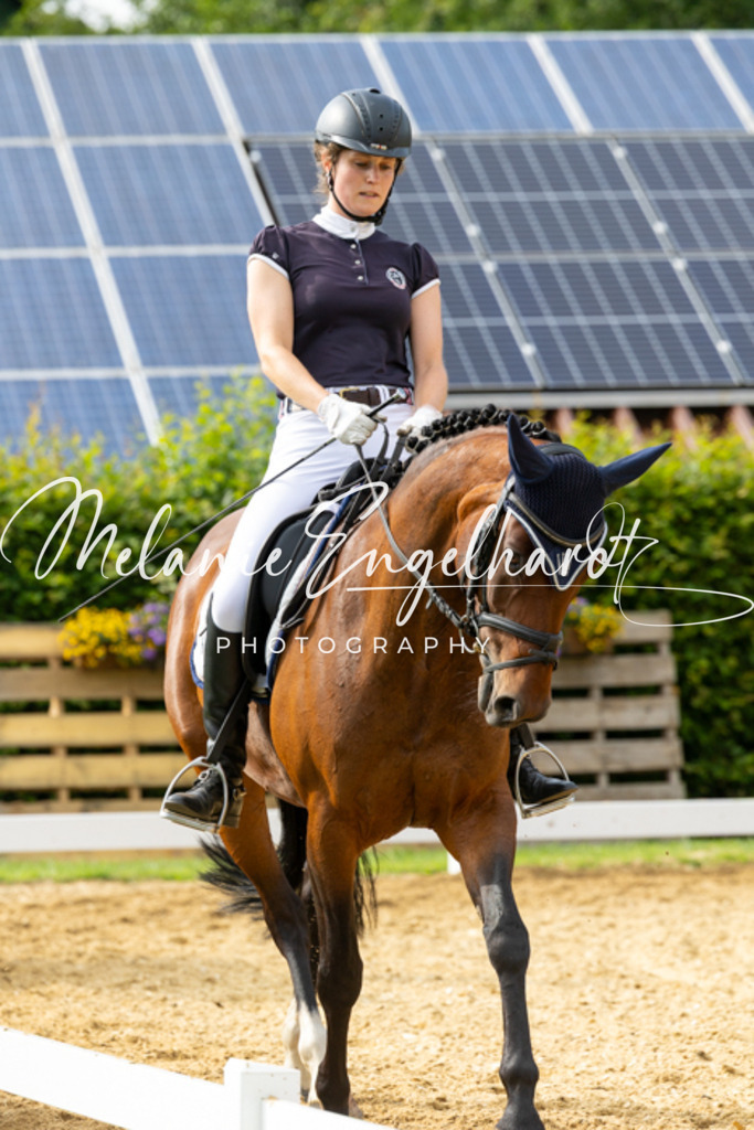 7I8A1190 | melanie-engelhardt-photography - Realisiert mit Pictrs.com