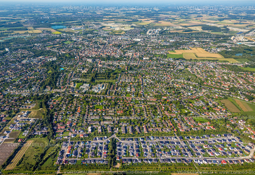 Beckum230804304 | Luftbild, Blick über Beckum-Süd und Beckum, Beckum, Münsterland, Nordrhein-Westfalen, Deutschland