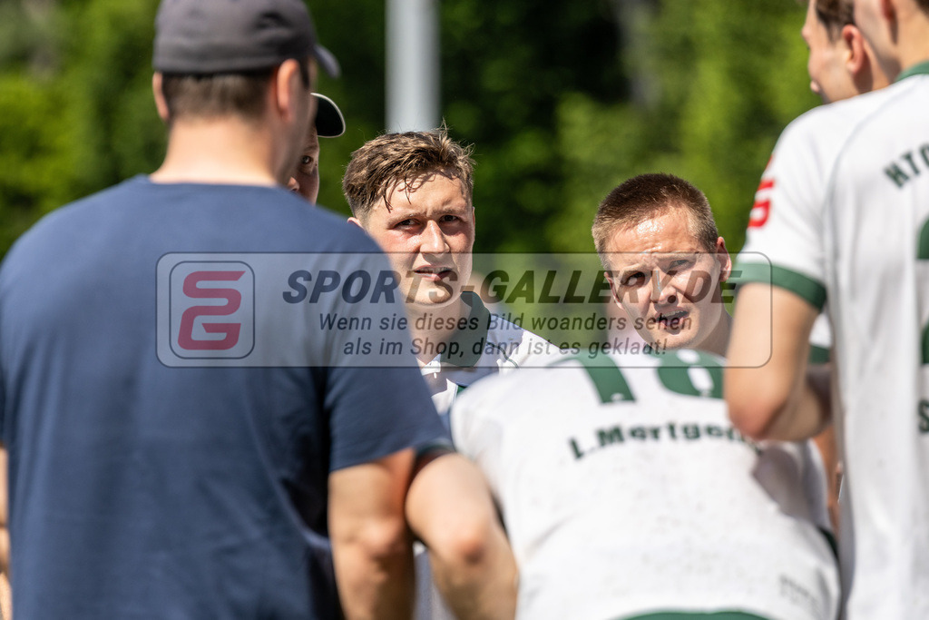 MJ_2024-.05-11-H-HTCU-Alster-43 | Jannik Enaux (Uhlenhorst Mülheim #15), Uhlenhorst Mülheim - Der Club an der Alster am 11.5.2024 im Waldstadion, Mülheim a. d. Ruhr