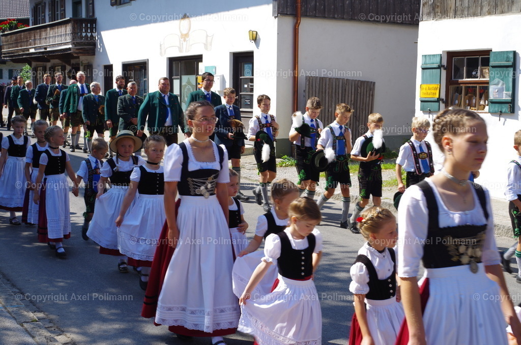 IMGP3656 | fotografiert von Axel PollmannLeonhardi Wallfahrt Benediktbeuern und Murnau, Fronleichnam, Fasching, Landschaft im Loisachtal und Benediktbeuern  - Realisiert mit Pictrs.com