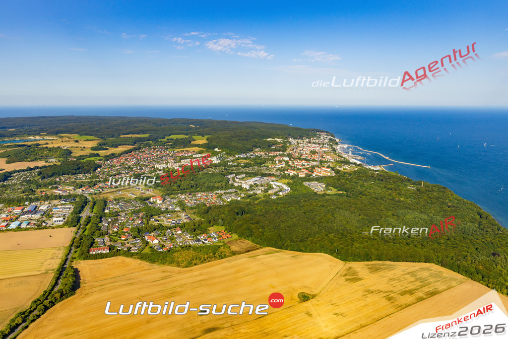 Luftaufnahme Lancken Küste Landschaft Sassnitz - Die Luftaufnahme wurde 2025 vom UL-Flugzeug heraus erstellt ( ohne Drohne ) - Hochauflösende Luftaufnahme - für professionelle Ausdrucke geeignet. Die Geschenkidee !Mit Lizenz und Bildrechte bestellbar