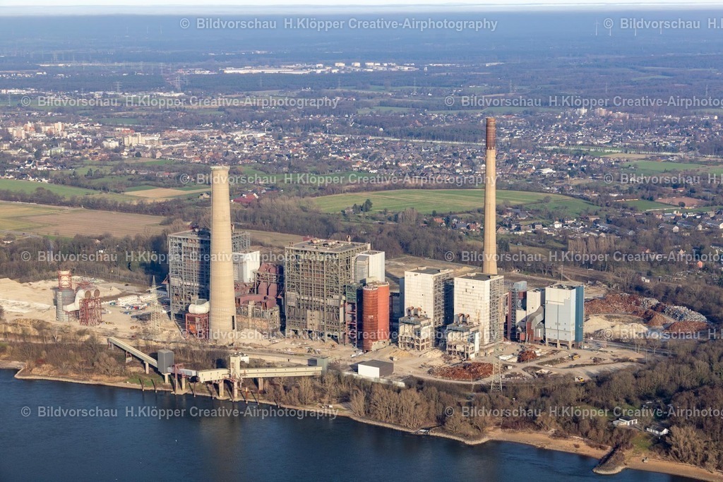 Luftbilder Voerde-8315 | Luftbildfotografie Rückbauarbeiten an den Gebäude- Kraftwerksanlagen des Kohle- Heizkraftwerkes der " Steag Energy Services GmbH " in Möllen an der Frankfurter Straße in Voerde (Niederrhein) im Ruhrgebiet im Bundesland Nordrhein-Westfalen, Deutschland. - Realisiert mit Pictrs.com