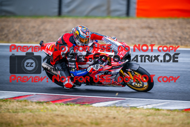 MaZZes_FotoMatrix_220625_7339 | PROSUPERSTOCK