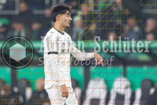 Borussia Mönchengladbach vs Karlsruher SC - DFB-Pokal 2. Runde | Mönchengladbach, Deutschland, 28.10.25:   Jens Castrop (Borussia Mönchengladbach) gestikuliert, Gestik waehrend des Spiels der DFB-Pokal 2. Runde zwischen Borussia Mönchengladbach vs Karlsruher SC im Stadion im Borussia Park(Foto von Brauer-Fotoagentur / Adrian Schlueter)