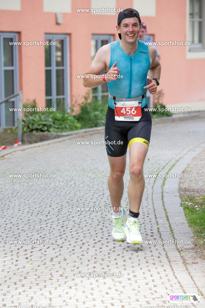 KSZ_0342 | Stadttriathlon Erding 2025. #yourpictrs #sportshot_your_pictrs @Sportshotphotography #stadttriathlonerding Copyright: www.sportshot.de