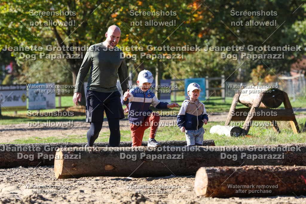 Dog Paparazzi - Strongdog 10-25-2716 | Dog Paparazzi Jeanette Grottendiek Fotografie & Videografie - Realisiert mit Pictrs.com