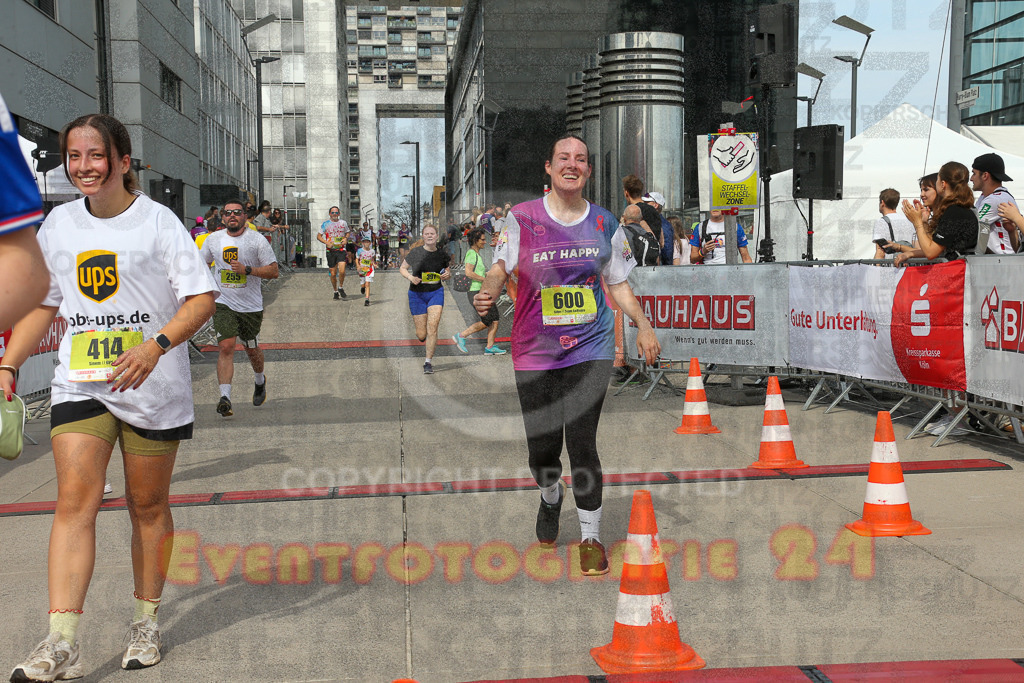 250920_1334_EX1_5610 | Sportfotografie im Rhein-Sieg Kreis, Köln, Bonn, NRW, Rheinland Pfalz, Hessen, etc. Unser Tätigkeitsfeld umfasst den Laufsport vom Volkslauf über den Marathon, Duathlon, Triathon bis zum Ultralauf wie Kölnpfad Ultra oder Schindertrail.