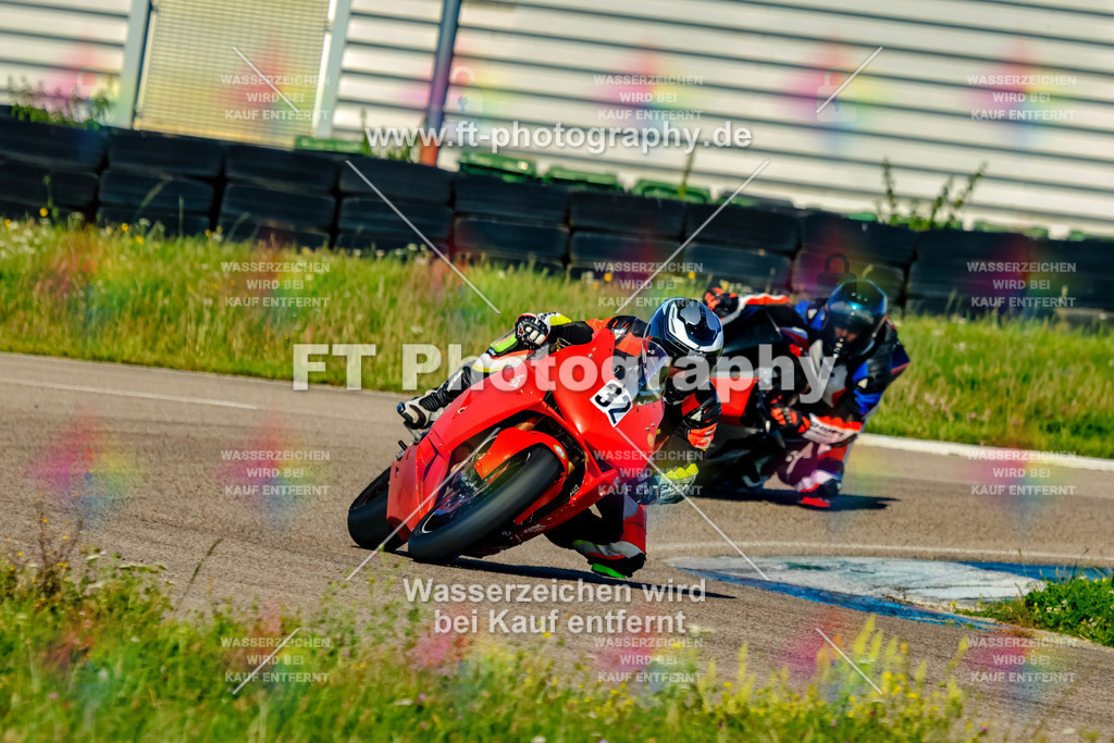 032-1493 | Hier findet Ihr Bilder von Touristenfahrten auf der Nürburgring Nordschleife oder von anderen Veranstaltungen die ich besucht habe. Viel Spass beim Durch Schauen 