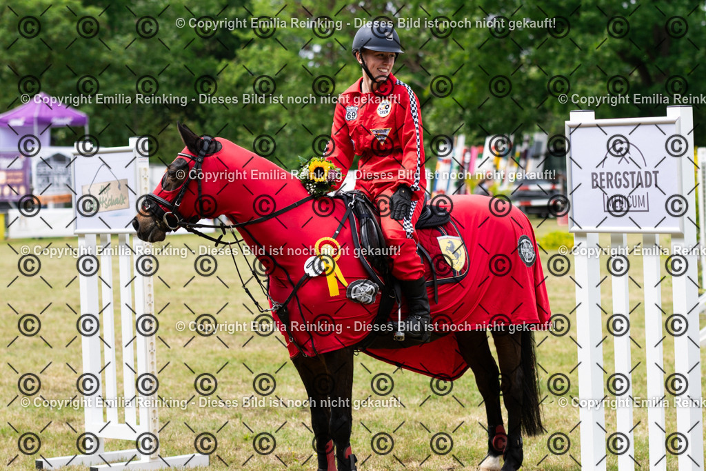 CL5A8033 | Emilia Reinking Fotografie - Realisiert mit Pictrs.com