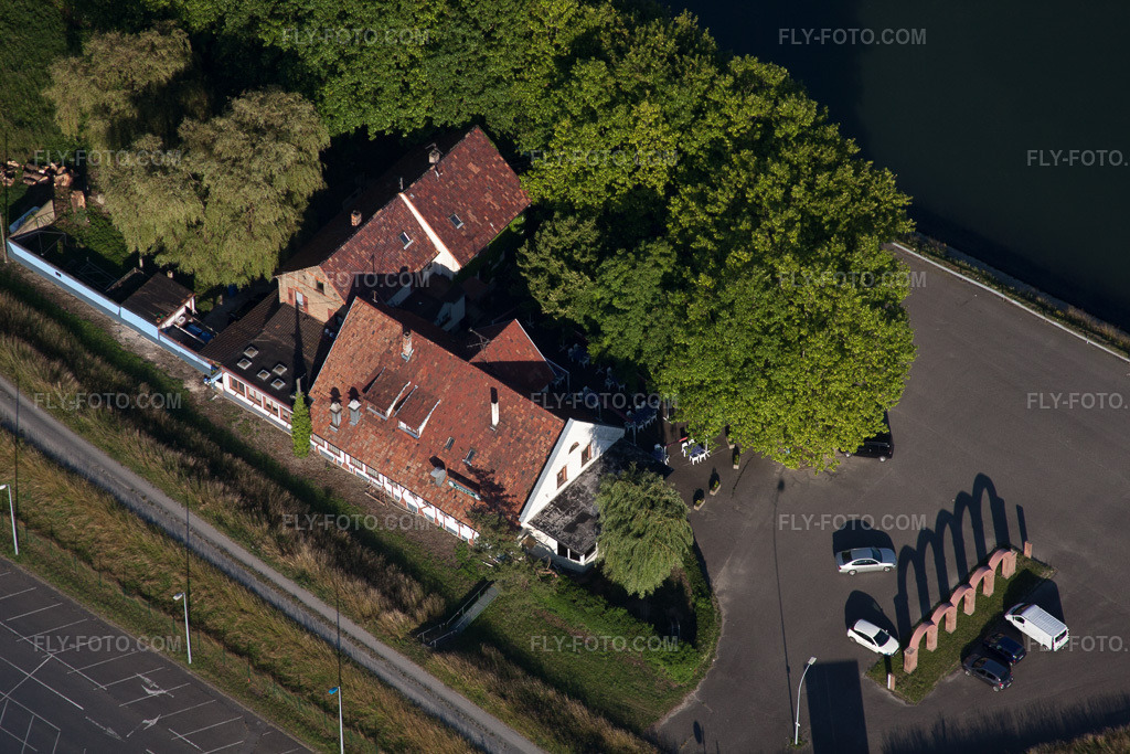 Aerial view: Au Bord du Rhin in Lauterbourg in the state Bas-Rhin, France.Photo: IMG_66570.jpg taken on 06/05/2014 by Werner Riehm/FLY-FOTO.comResolution of the original: 4752 x 3168 px