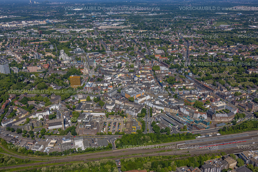 Gelsenkirchen250505729 | Luftbild, City Innenstadt Gelsenkirchen, Hbf Hauptbahnhof Bahngleise, Bahnhofstraße und Ringstraße, Fußgängerzone, Neustadt, Gelsenkirchen, Ruhrgebiet, Nordrhein-Westfalen, Deutschland