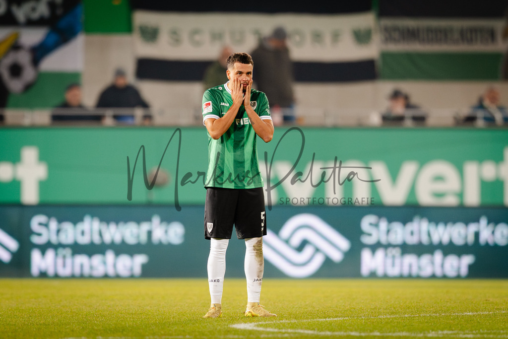 2. Bundesliga, Saison 2025/26, 15. Spieltag: SC Preußen Münster - Hannover 96 | Münster, 05.12.2025: 2. Bundesliga, 15. Spieltag, SC Preußen Münster gegen Hannover 96 im LVM-Preußenstadion in Münster. Foto: sportfotografie.ms | Markus Paletta - Realisiert mit Pictrs.com