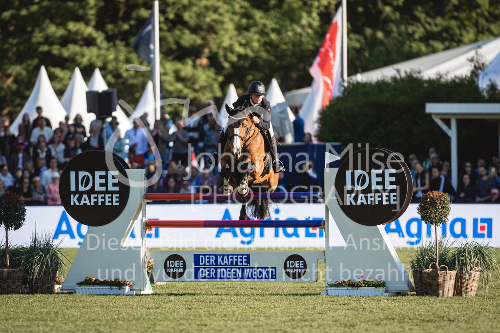 240511_Hamburg_SpeedDerby-212 | Deine schönsten Turniermomente als professionelle Fotos! Entdecke hochwertige Pferdesport-Fotografie im Online-Shop. Jetzt Fotos finden & bestellen!