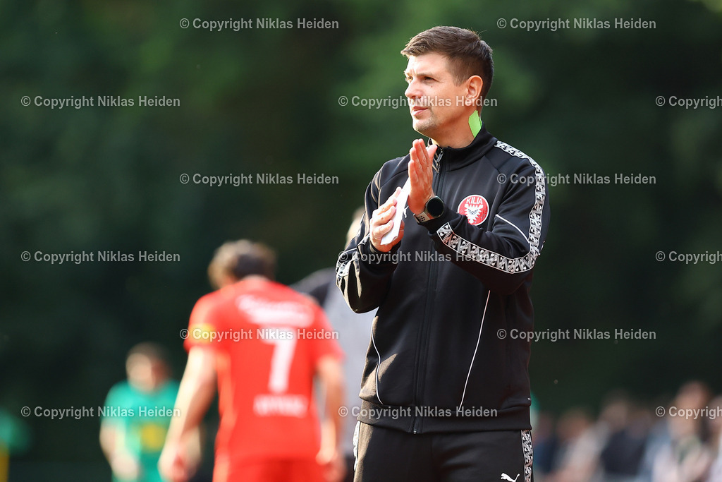 NH_SVECometKiel_FCKiliaKiel_KreispokalKFVKiel_29072025 | Michel Witt (Co-Trainer, FC Kilia Kiel)Fußball I Herren I Kreispokal KFV Kiel I Saison 2025-2026  I Halbfinale I SVE Comet Kiel - FC Kilia Kiel I 29.07.2025 I Sportplatz Radsredder