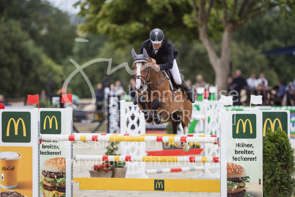 230730_BHO_GrosserPreis-528 | Deine schönsten Turniermomente als professionelle Fotos! Entdecke hochwertige Pferdesport-Fotografie im Online-Shop. Jetzt Fotos finden & bestellen!