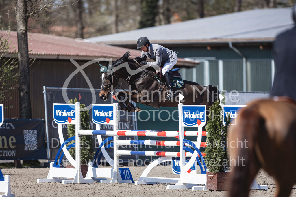 250408_Mühlen_SprPf-L-333 | Deine schönsten Turniermomente als professionelle Fotos! Entdecke hochwertige Pferdesport-Fotografie im Online-Shop. Jetzt Fotos finden & bestellen!