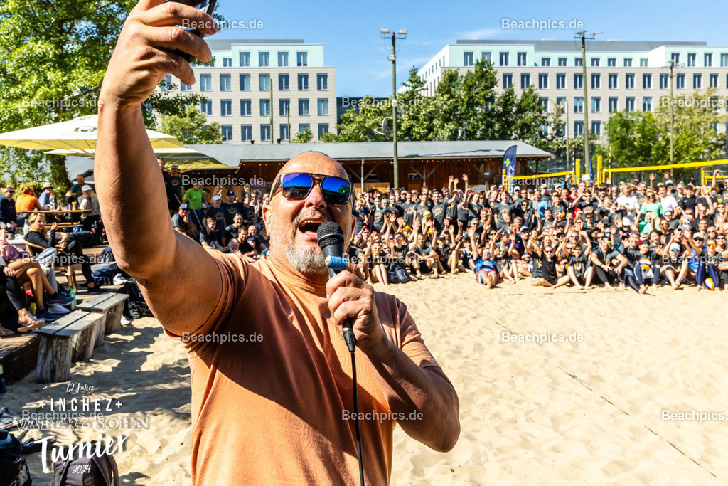 2024-00099939-Vater-Sohn-Turnier-2 | 09.05.2024; Berlin Foto: Gerold Rebsch - www.beachpics.de