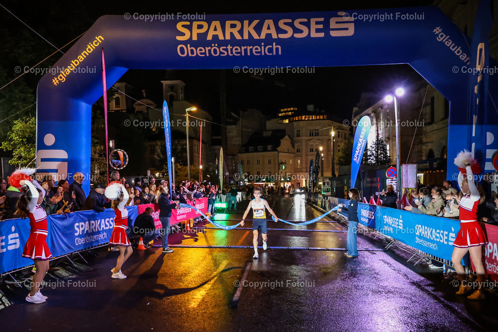 A-BINDER_20250925_0126 | LINZ, AUSTRIA,25.Sept.25 - NIGHT RUN LINZ. Image shows Photo: Sportmediapics.com/ Manfred Binder