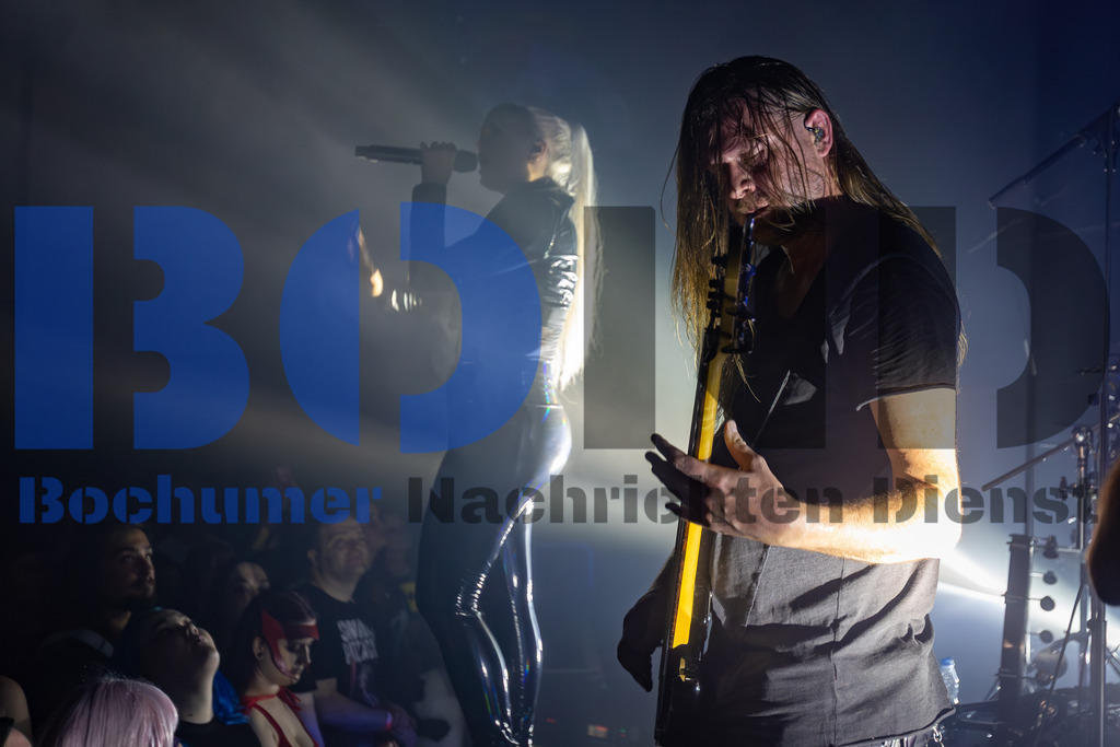 SES_ENIKOL20250501-67 | bond - Realisiert mit Pictrs.com