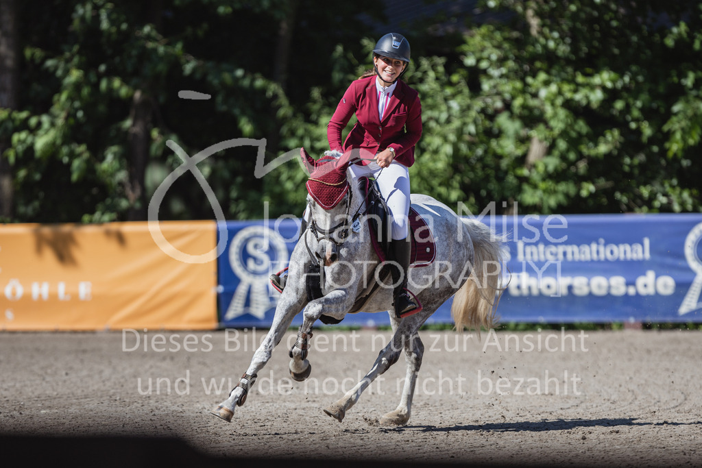 230610_Mühlen_A-Spr1-603 | Deine schönsten Turniermomente als professionelle Fotos! Entdecke hochwertige Pferdesport-Fotografie im Online-Shop. Jetzt Fotos finden & bestellen!