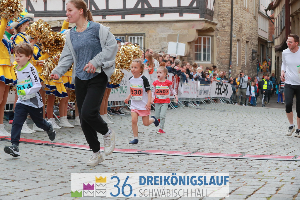 AOK Junior Cup 400m | 3Königslauf 2022 AOK Junior Cup 400m - Realisiert mit Pictrs.com