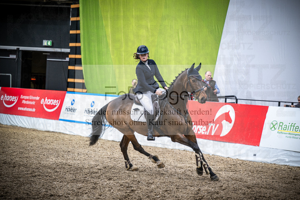 DOS_3238 | Entdecke hochwertige Reitturnierfotos von Foto Oger. Professionell, emotional und authentisch – jetzt Lieblingsmomente im Shop bestellen.Deutschlandweite Turnierfotografie. - Realisiert mit Pictrs.com