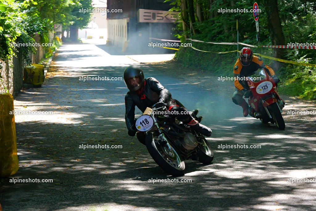 P1026474 | Erleben Sie atemberaubende, hochqualitative Fotos Ihrer Fahrt entlang der malerischen Alpenstraßen. Besuchen Sie alpineshots.com, um professionelle Aufnahmen Ihrer unvergesslichen Reise zu finden und zu kaufen - Realisiert mit Pictrs.com