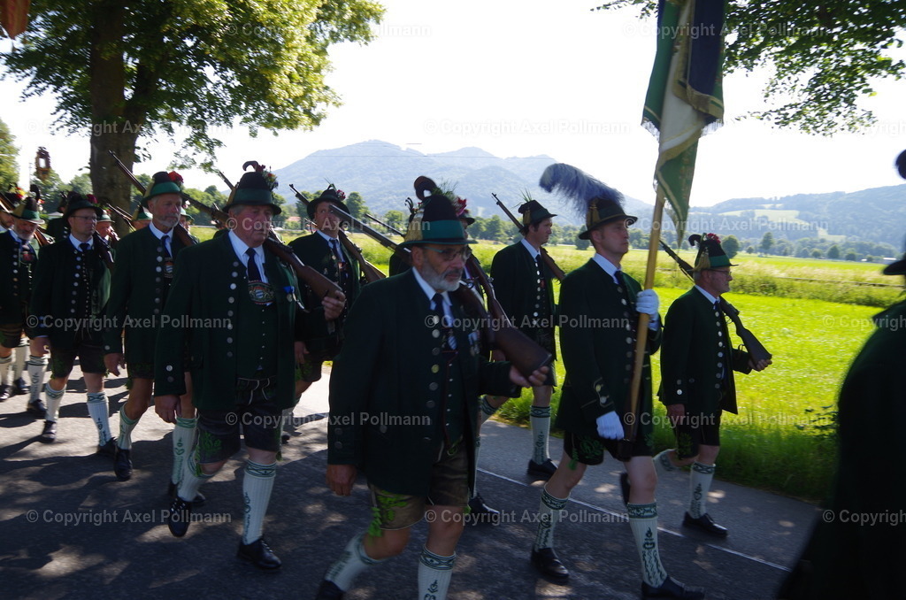 IMGP6072 | fotografiert von Axel PollmannLeonhardi Wallfahrt Benediktbeuern und Murnau, Fronleichnam, Fasching, Landschaft im Loisachtal und Benediktbeuern  - Realisiert mit Pictrs.com