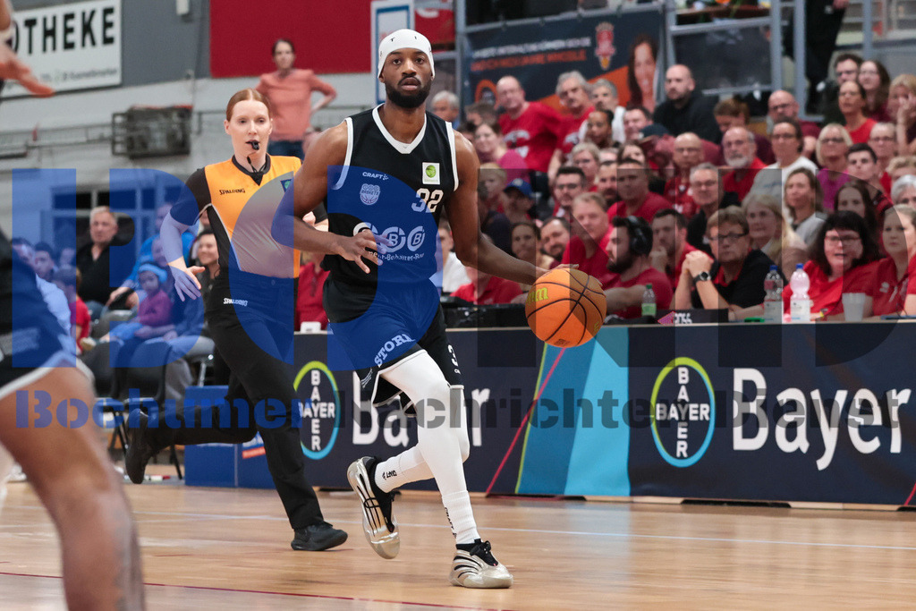 SES_LEVWOL20250525-15 | bond - Realisiert mit Pictrs.com