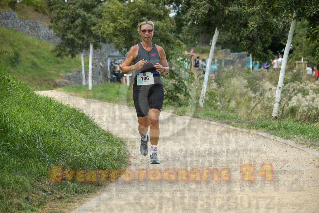 250824_1256_EX1_0985 | Sportfotografie im Rhein-Sieg Kreis, Köln, Bonn, NRW, Rheinland Pfalz, Hessen, etc. Unser Tätigkeitsfeld umfasst den Laufsport vom Volkslauf über den Marathon, Duathlon, Triathon bis zum Ultralauf wie Kölnpfad Ultra oder Schindertrail.