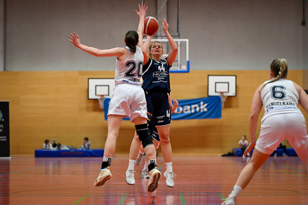 gml_033 | Fotos von Basketballspielen aus dem Raum NRW fotografiert von Gero Mueller-Laschet und Daniel Schaefer - Realisiert mit Pictrs.com