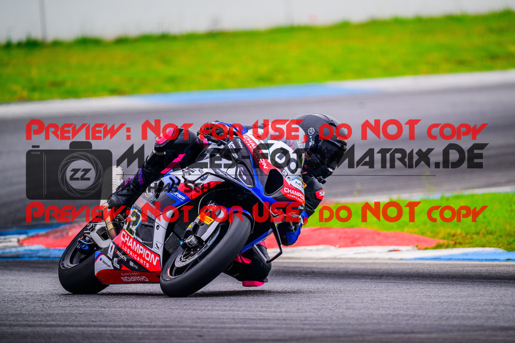 MaZZes_FotoMatrix_240614_6007705_4908 | WEISS