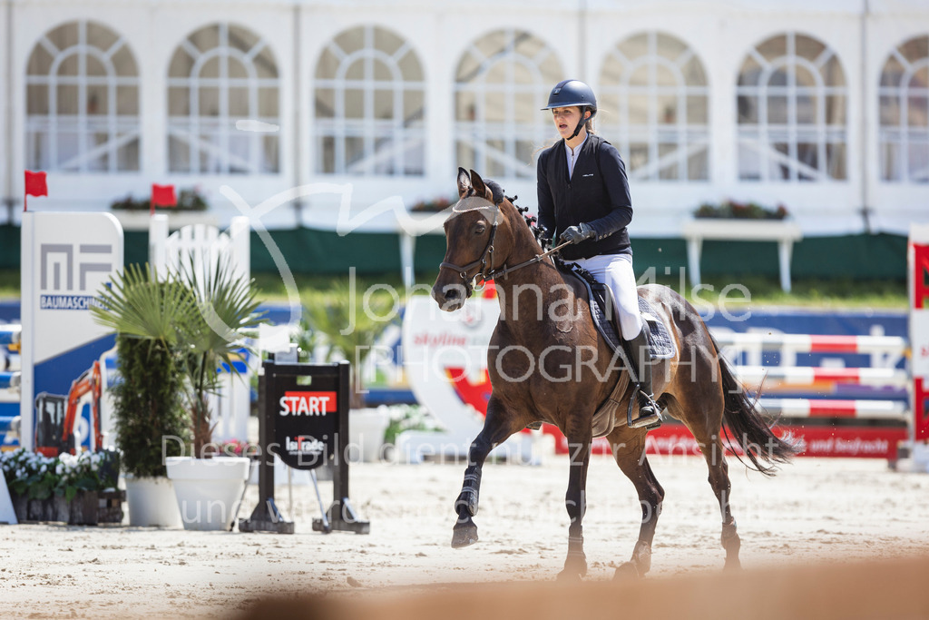 240711_BHO_L-Stil-1-472 | Deine schönsten Turniermomente als professionelle Fotos! Entdecke hochwertige Pferdesport-Fotografie im Online-Shop. Jetzt Fotos finden & bestellen!