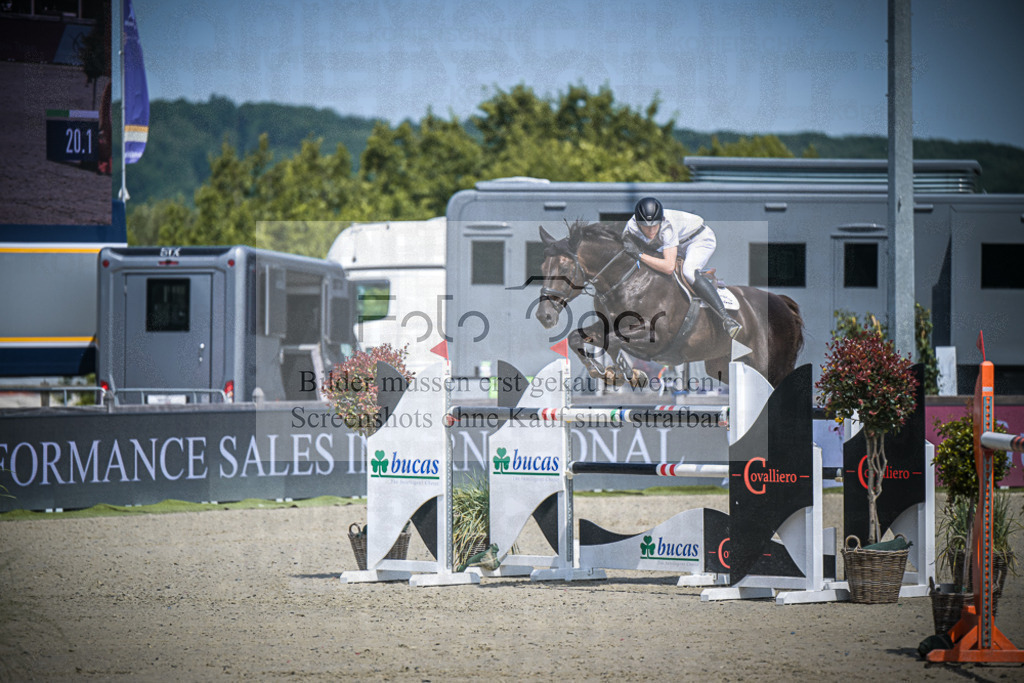 DOS_3348 | Entdecke hochwertige Reitturnierfotos von Foto Oger. Professionell, emotional und authentisch – jetzt Lieblingsmomente im Shop bestellen.Deutschlandweite Turnierfotografie. - Realisiert mit Pictrs.com