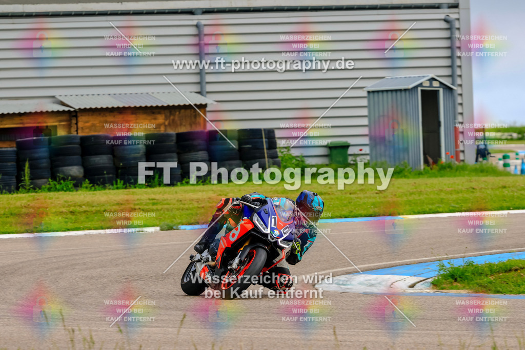 MotoTeam-8076 | Hier findet Ihr Bilder von Touristenfahrten auf der Nürburgring Nordschleife oder von anderen Veranstaltungen die ich besucht habe. Viel Spass beim Durch Schauen 