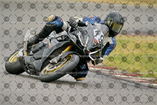 25bt05-0159 | markuskiefer.com - Realisiert mit Pictrs.com