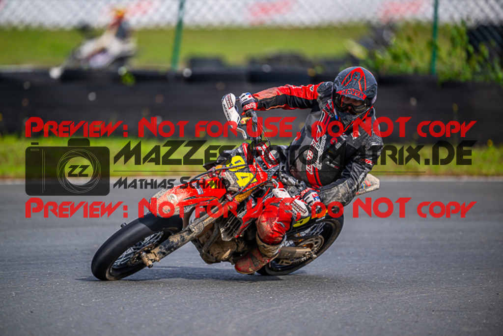 MaZZes_FotoMatrix_230813_2786 | UE40